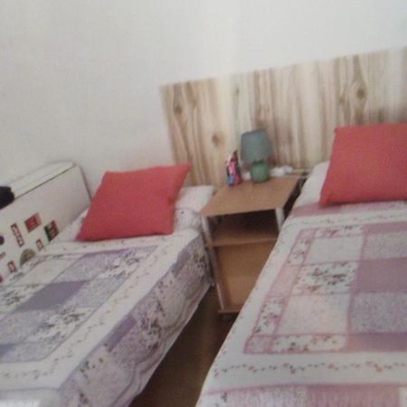 简约单人房间simple Single Room Местре Екстериор снимка