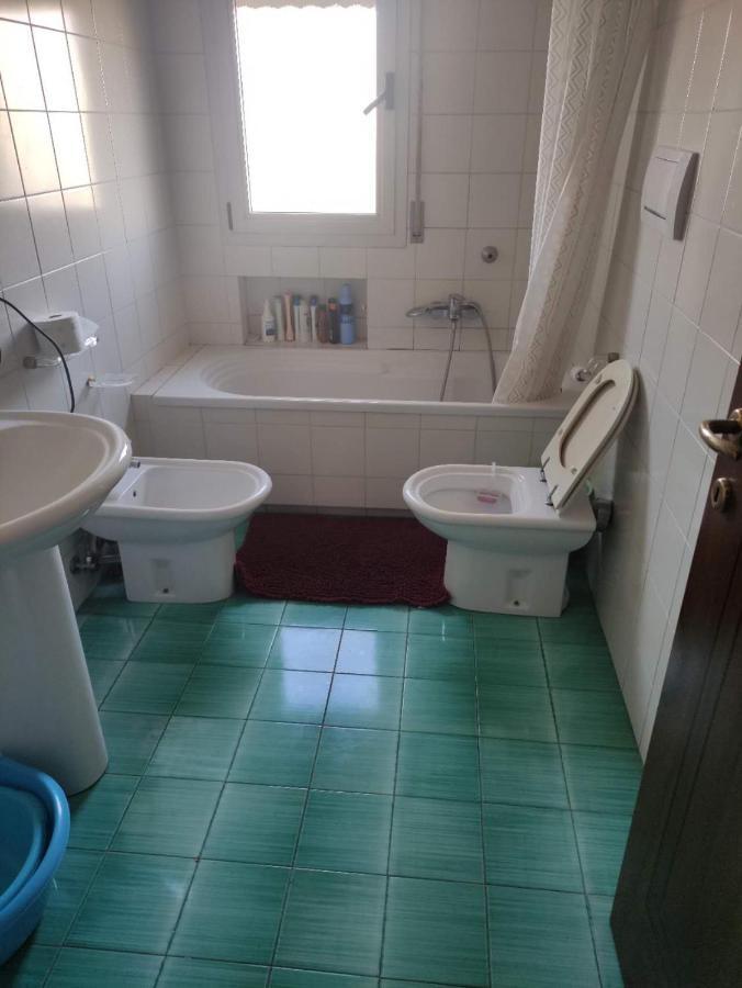 简约单人房间simple Single Room Местре Екстериор снимка